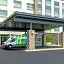 Holiday Inn Express and Suites - Mall of America - MSP Airport By IHG