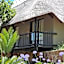Bass Lake Country Lodge