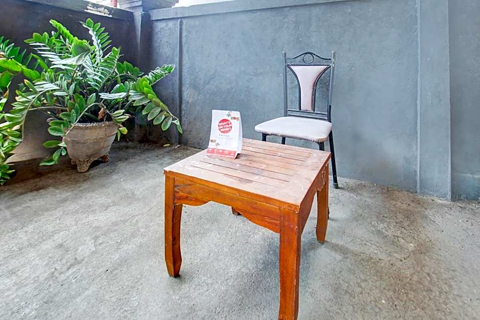 OYO Life 93284 Kos Cendana Raya