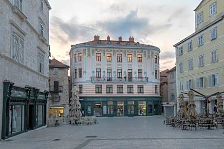 Central Square Heritage Hotel