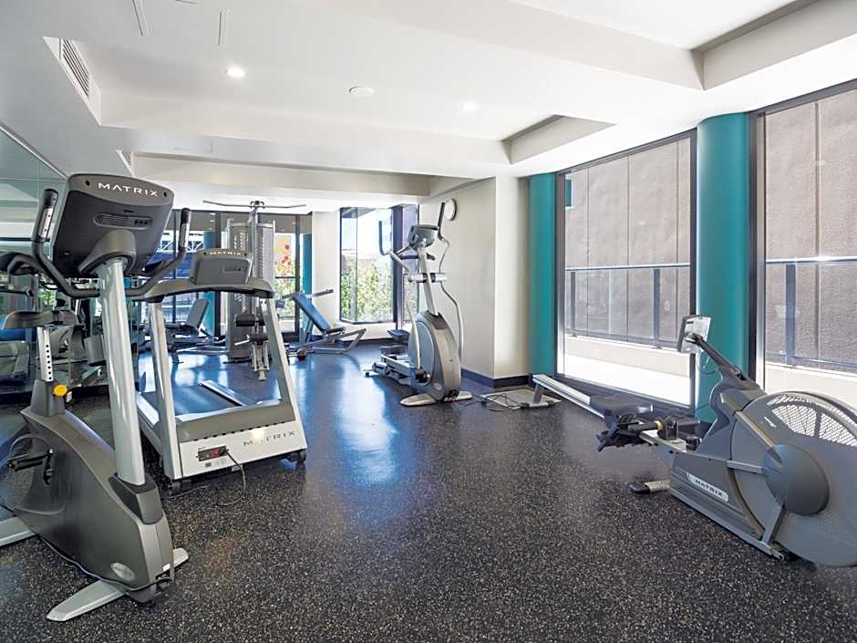 Oaks Adelaide Horizons Suites