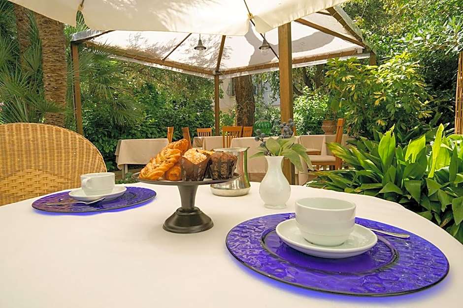 Hotel Ausonia