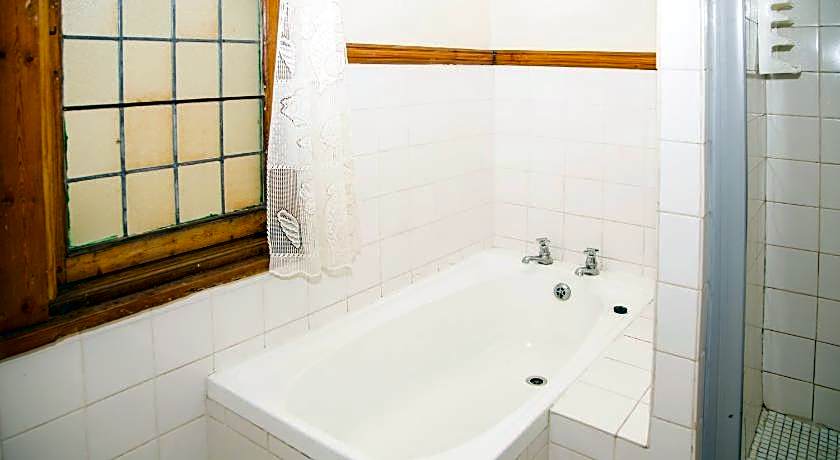 Jikeleza International Backpacker Lodge