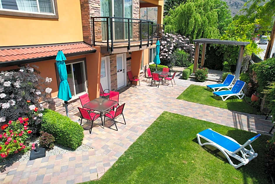 Sahara Courtyard Inn & Suites Osoyoos