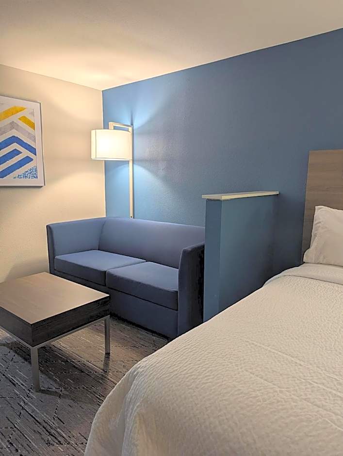 Holiday Inn Express Hotel & Suites Loveland By IHG