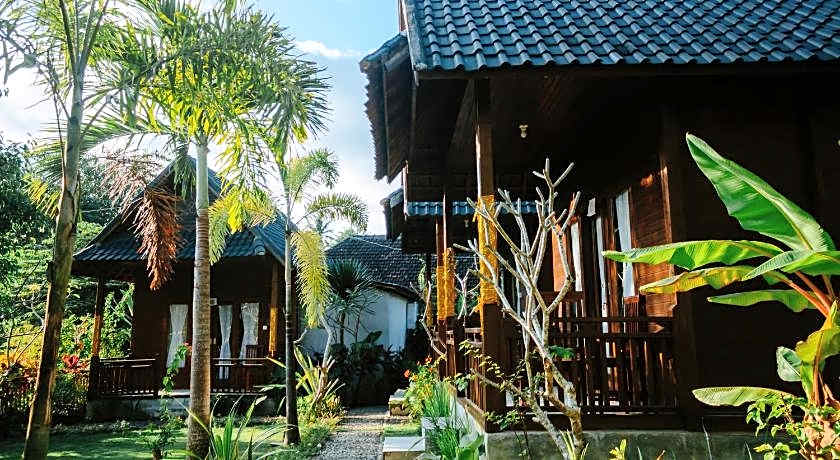 Kurnia Guest House & Spa 