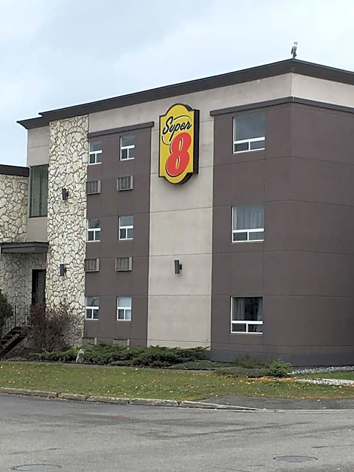 Super 8 by Wyndham Prince George