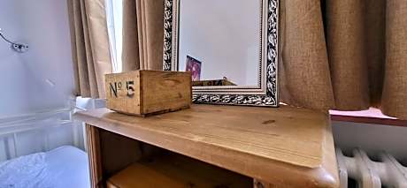 Quadruple Room with Shared Bathroom