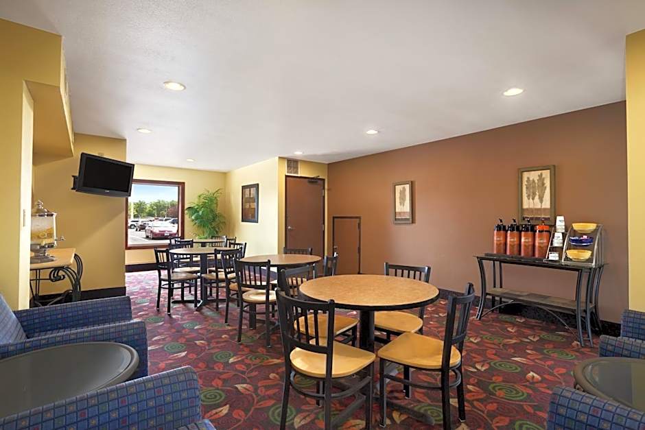 Days Inn by Wyndham Austin