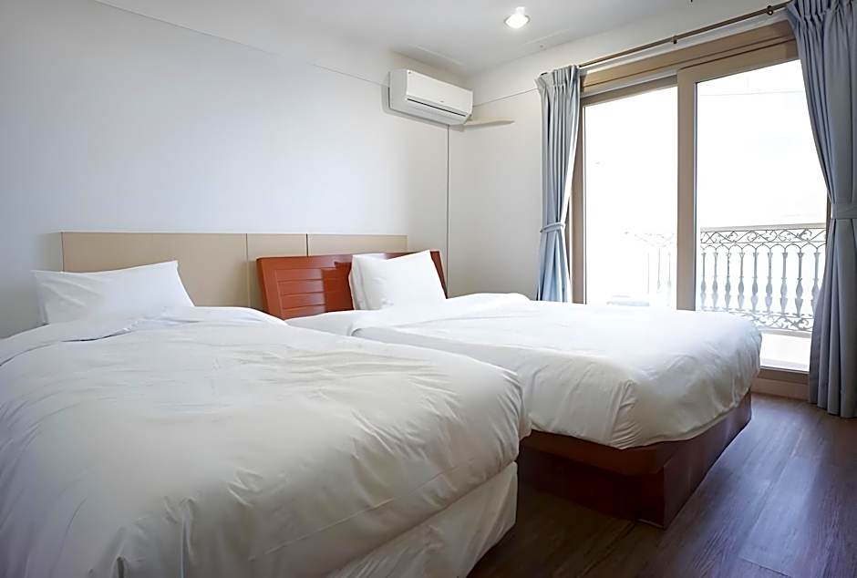 Hotel Navis