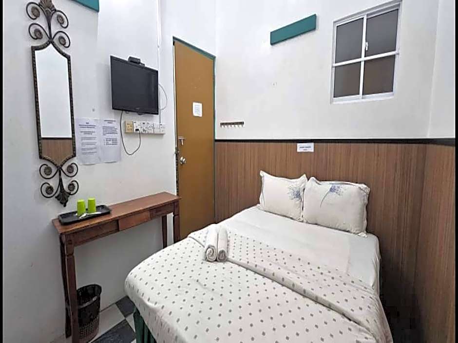 OYO 90979 Sianglory Inn