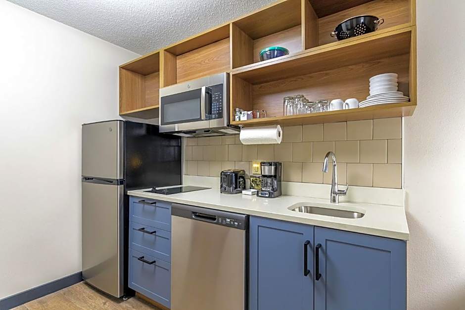 Candlewood Suites Southfield By IHG