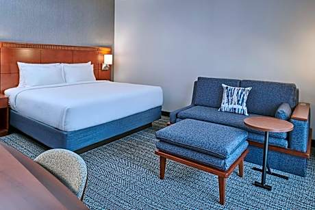 King Room with Courtyard View and Sofa Bed
