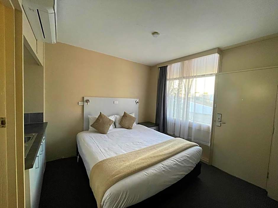 Astor Hotel Motel