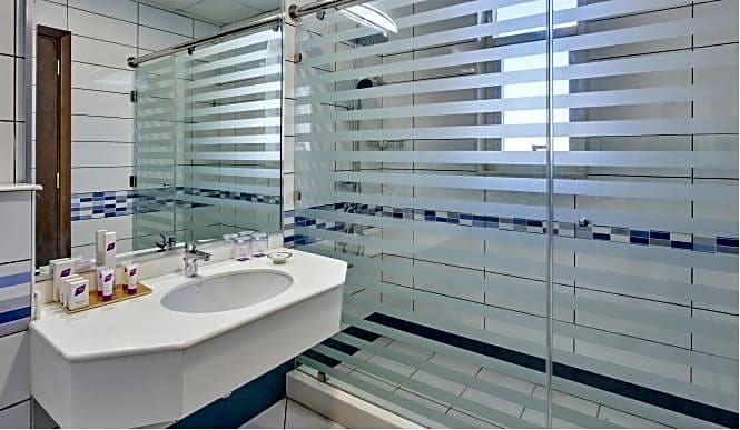 TIME Express Hotel Al Khan