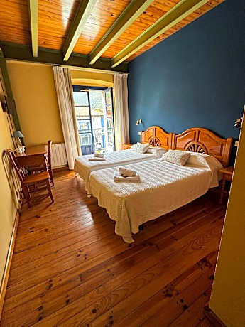 Hotel Cuevas Del Mar