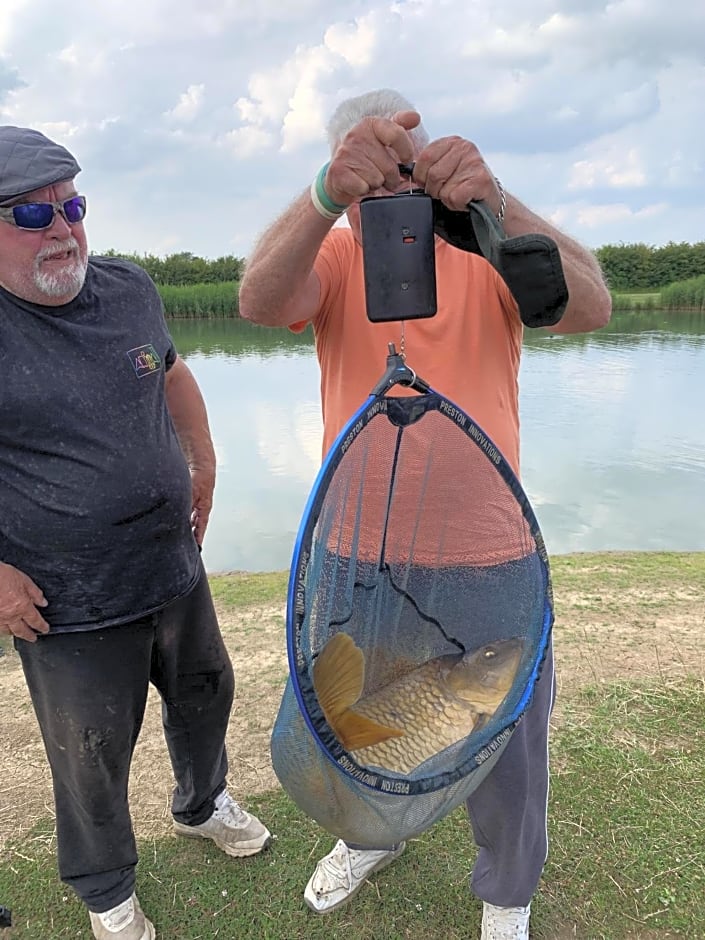 Lakeside Fishing Lodges