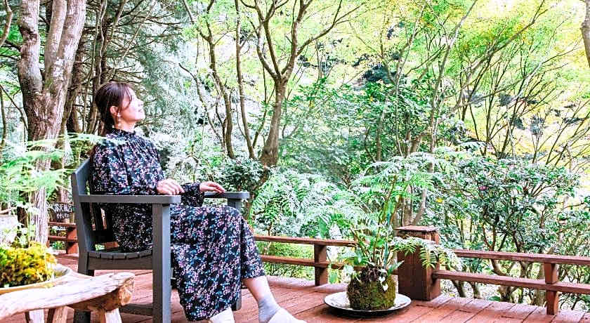 Kirishima Momijidani Seiryuso