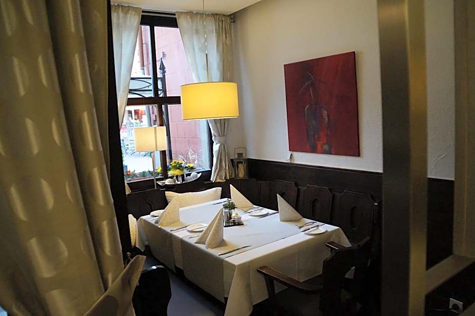 Hotel Restaurant Zunftstube – Saarburg, WI