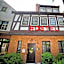 World Hostel - Old Town