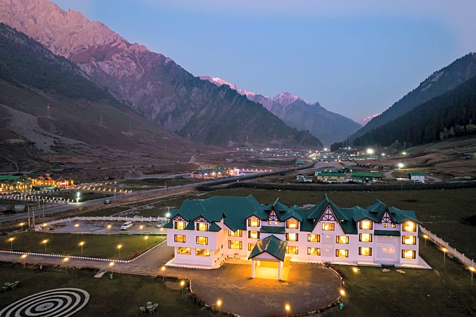 Country Inn & Suites by Radisson, Sonamarg