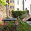 M7 Contemporary Apartments - My Extra Home