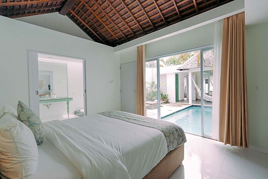 Tan's Astana Villa's by The Lavana