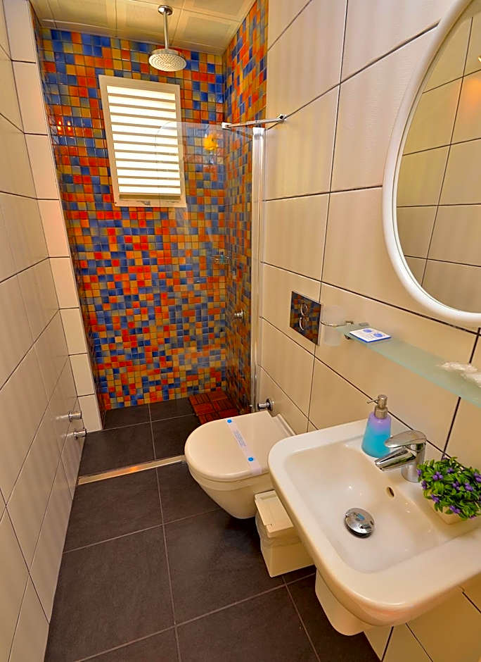Calis Hotel