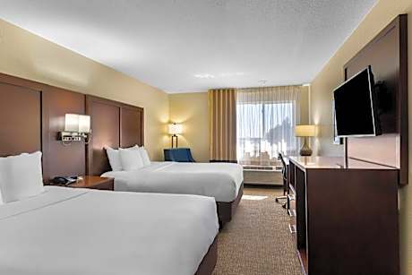 Queen Room with Two Queen Beds - Non-Smoking