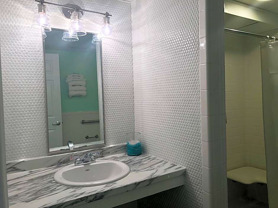 Aqua Beach Hotel
