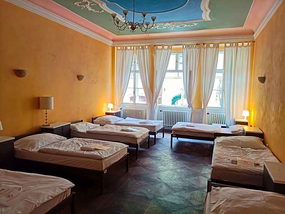Charles Bridge Hostel & Apartments