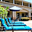 Vineyard Court Designer Suites Hotel