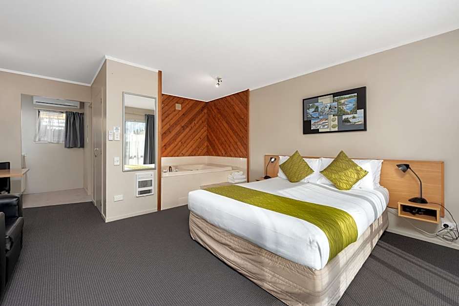 ASURE Macy's Motor Inn