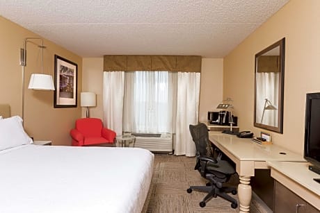 2 Queen Hearing Accessible Room