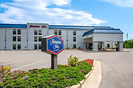Hampton Inn By Hilton Grand Rapids-North