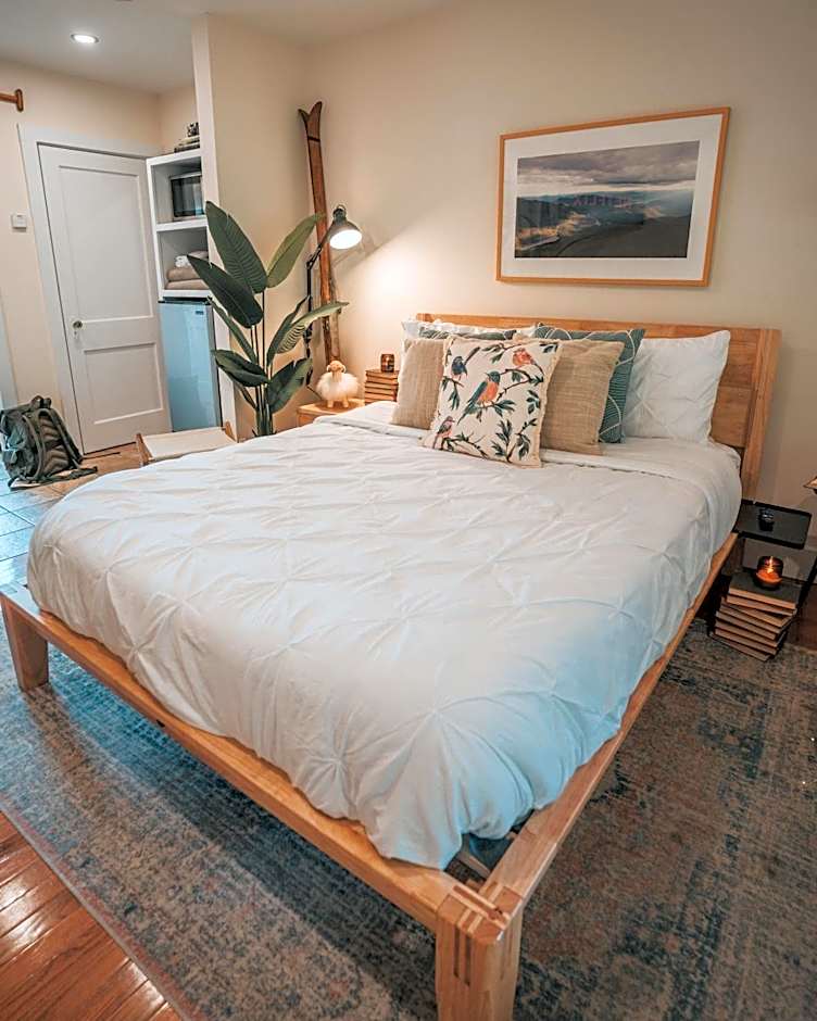 The Willow, Catskill