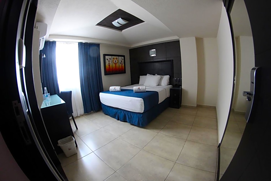 Hotel Portonovo Plaza Malecon