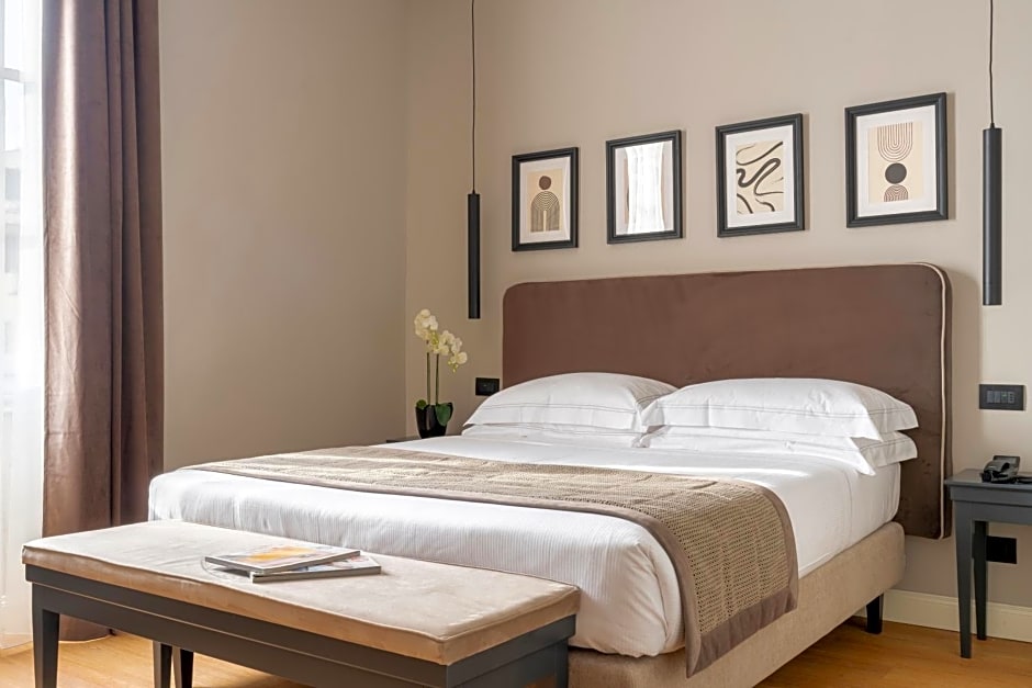 Flom Boutique Hotel