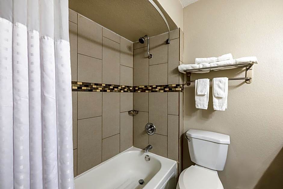 Days Inn by Wyndham Roswell
