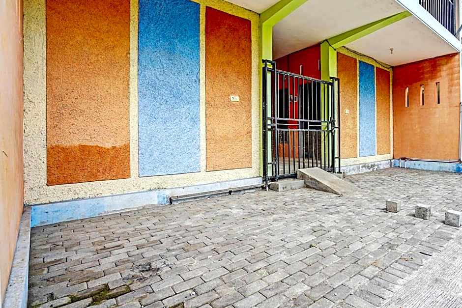 Hotel O Kemangi Asri Kost