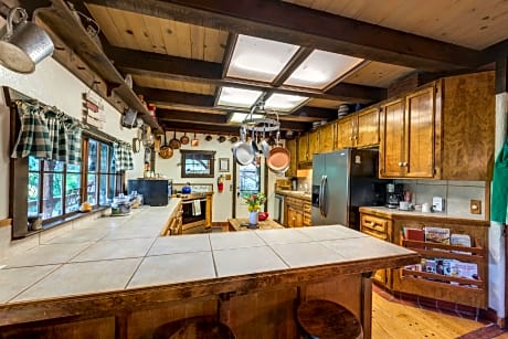 The Davies Family Inn