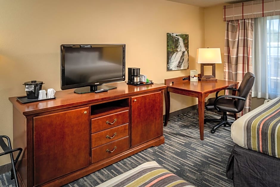 Country Inn & Suites by Radisson, Charleston South, WV