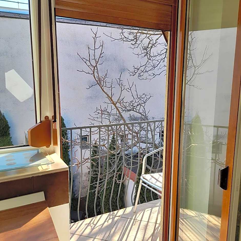 Pannónia Rooms and Apartments