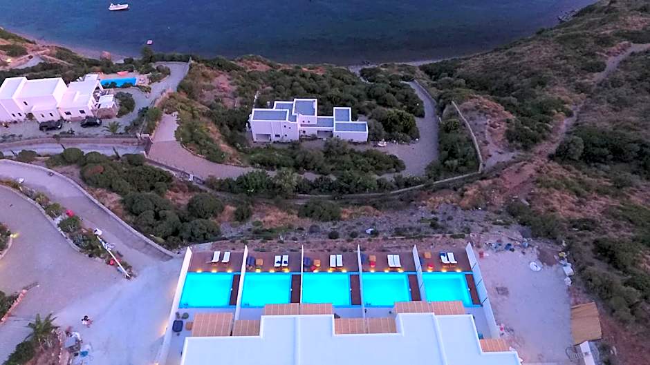 Aelia Collection Suites - Adults Friendly