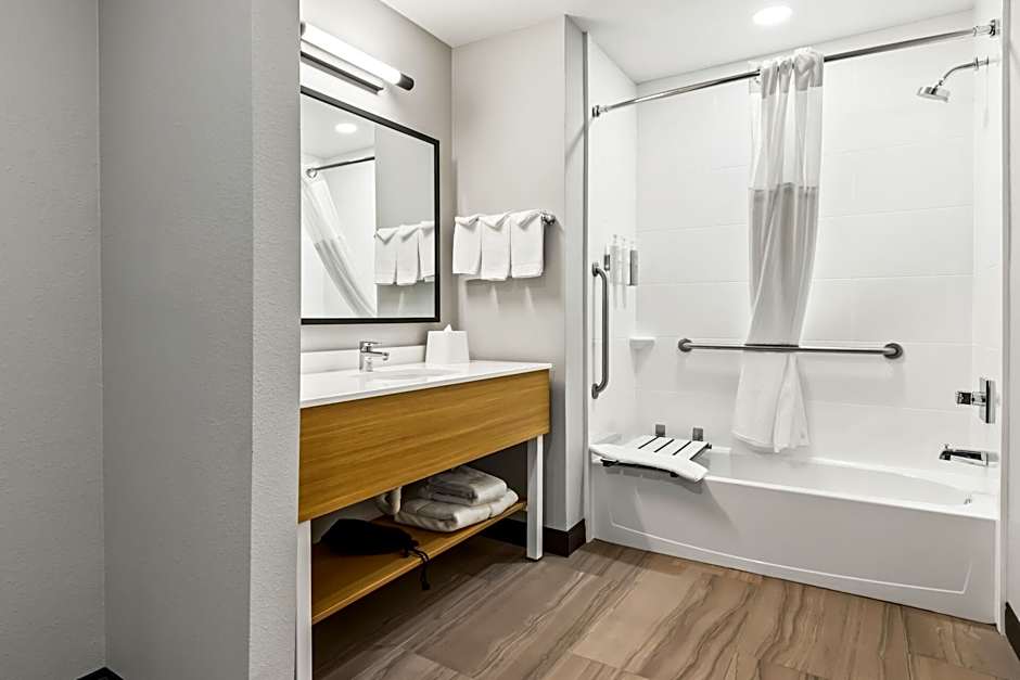Spark by Hilton Catoosa Tulsa