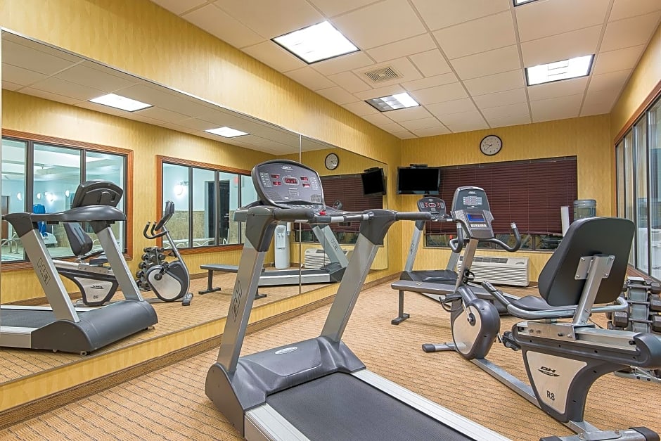 Holiday Inn Express and Suites Lafayette East By IHG