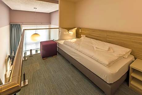 Twin Room with Bathroom