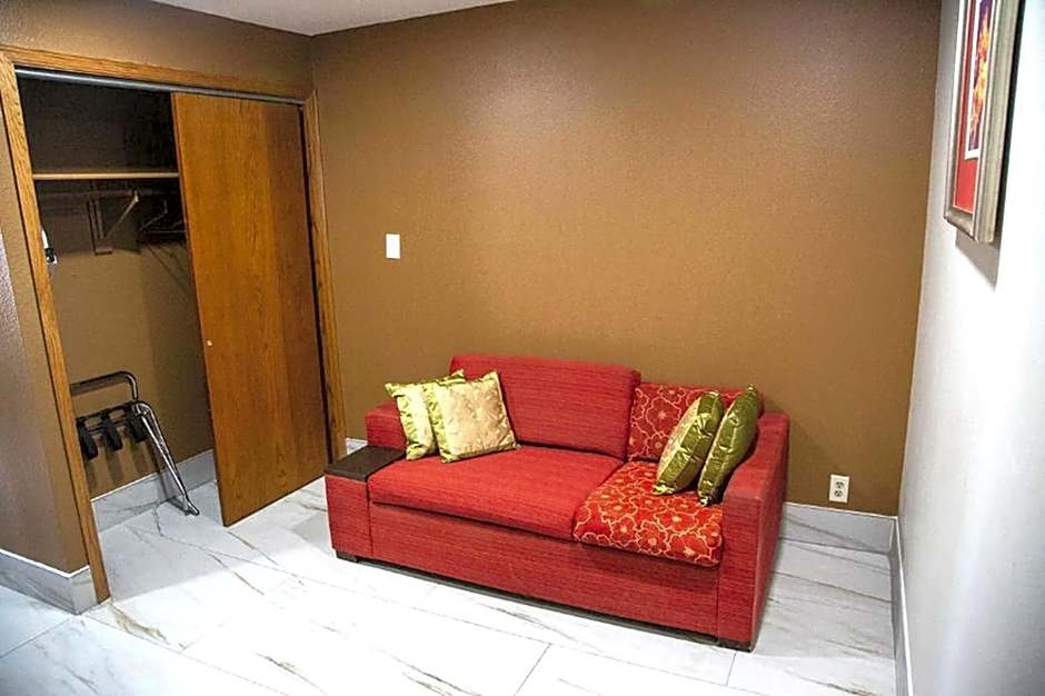 TownHouse Extended Stay Hotel Downtown