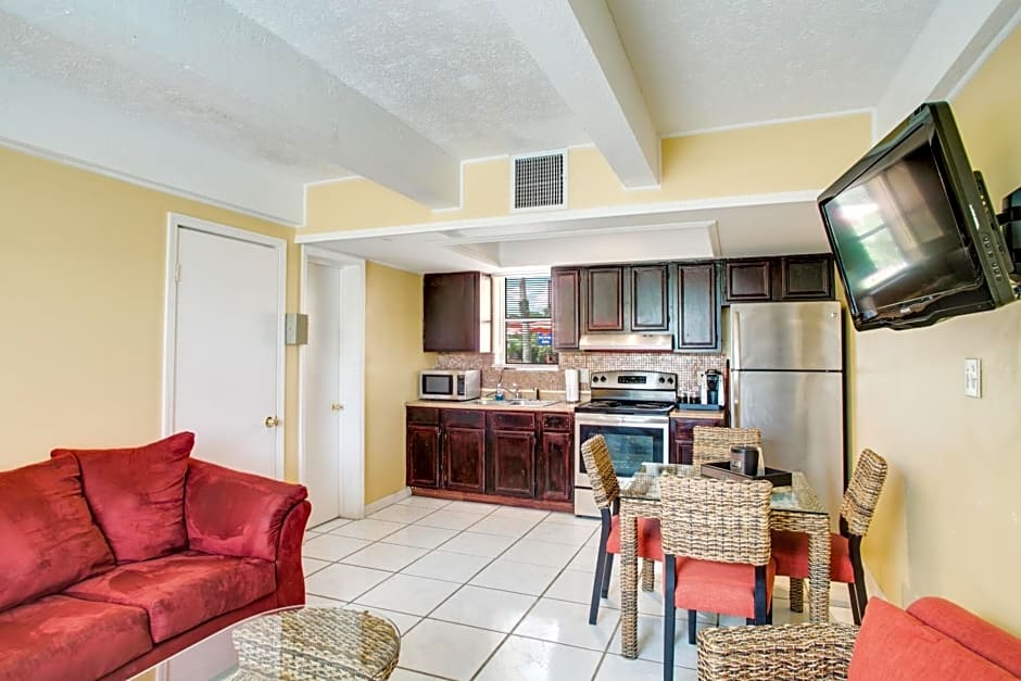 Royal Inn Beach Hutchinson Island