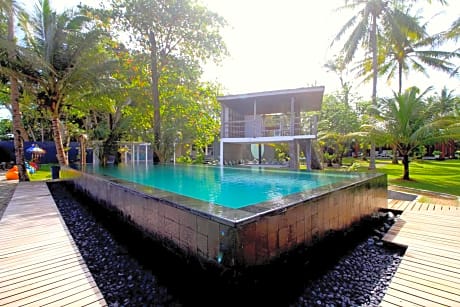 Inna's Villa Desa
